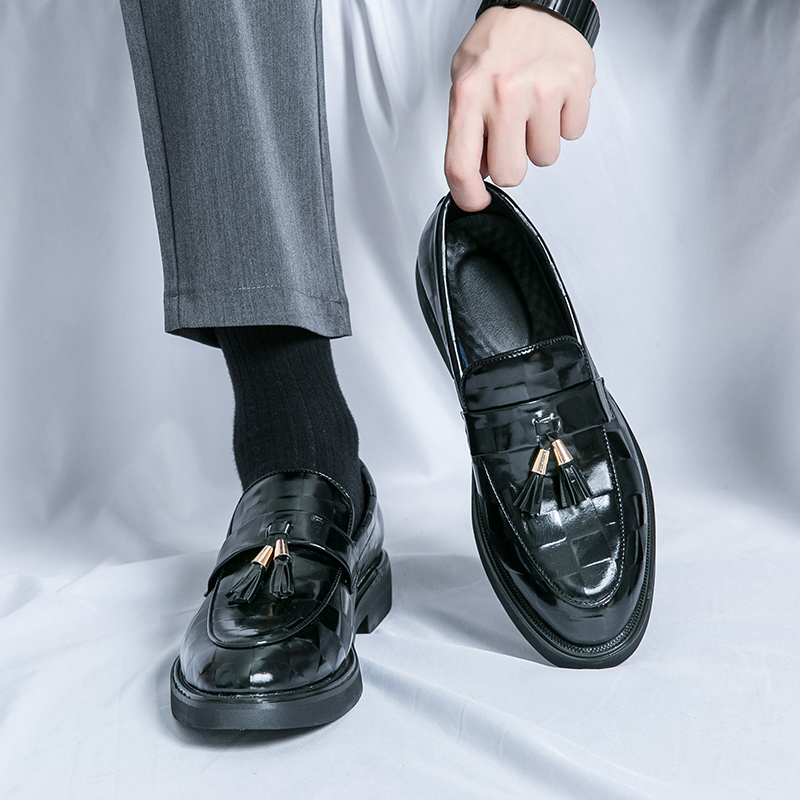 Mens Grooming Brand - 高級ブランドファッション装飾タッセル付きドライビングシューズメンズカジュアルローファービジネスフォーマルドレス新郎靴ザパトスオンブレ